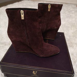 Brand New Vince Camuto Size 6 Booties